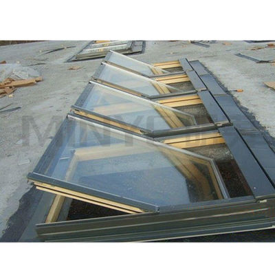 Aluminium bekleding Houtprofiel Centrum Pivot Opening Skylight met 1,4 mm dikte