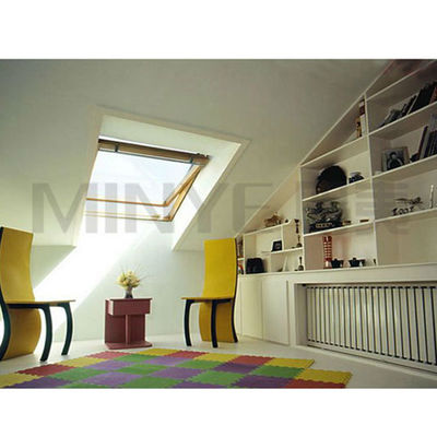 Aluminium bekleding Houtprofiel Centrum Pivot Opening Skylight met 1,4 mm dikte