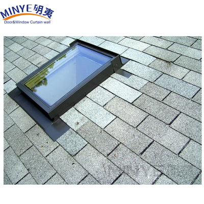 DAKVINDELSCHARM HANGEN OPEN POEDERGECOTEERD aluminium dakraam met 5mm 9A 5mm glas