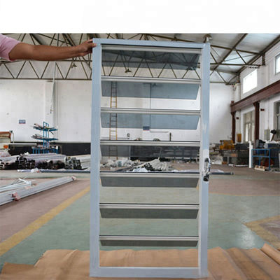Tempered Glass Swing Glass Louver Window voor geluidsreductie in woonruimtes
