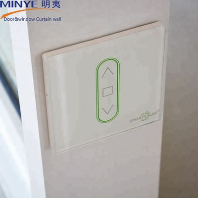 Verwijderde jaloezieën in glas Automatische functie voor geharmoniseerd glas