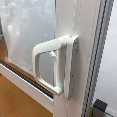 Verander uw balkon in een ontspannende ruimte met een glazen terras deur aluminium frame
