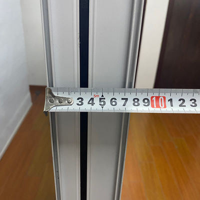 Verander uw balkon in een ontspannende ruimte met een glazen terras deur aluminium frame