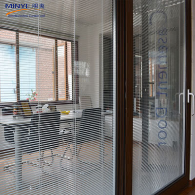 Persoonlijke grootte Aluminium schuifdeur en ramen met ingebouwde jaloezieën in Franse stijl