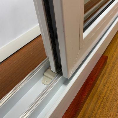 Keuken Moderne ontwerp UPVC schuifvenster met hoge windweerstand en geluidsisolatie