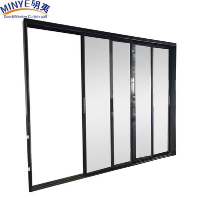 Aluminium glazen schuifdeur afgewerkt in moderne design stijl voor beveiliging patio deur