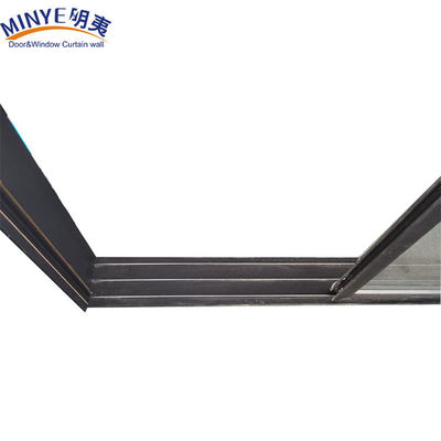 Aluminium glazen schuifdeur afgewerkt in moderne design stijl voor beveiliging patio deur