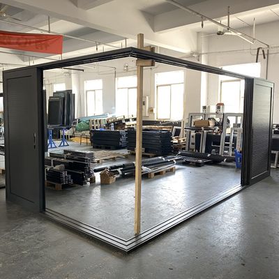 Invoer Schuifdeursysteem voor panoramische hoek Patio deuren afgewerkt in aluminium