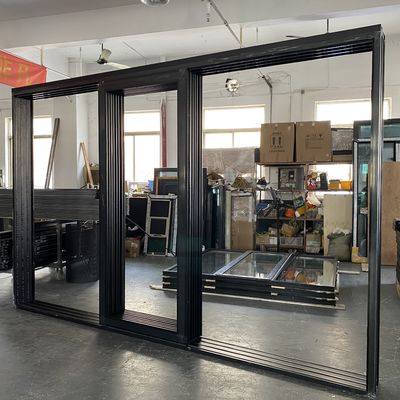 Invoer Schuifdeursysteem voor panoramische hoek Patio deuren afgewerkt in aluminium