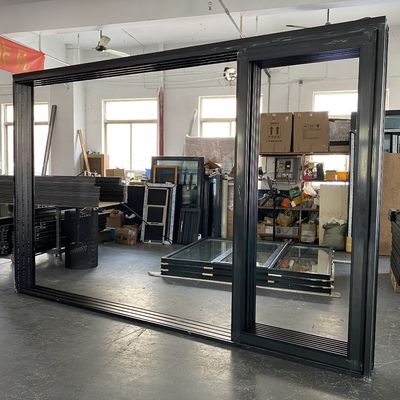 Invoer Schuifdeursysteem voor panoramische hoek Patio deuren afgewerkt in aluminium