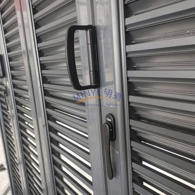 Energie Verticaal Aluminium Tweevoudig Patio Klaagglasdeuren Buitenstaande Functie Winddicht