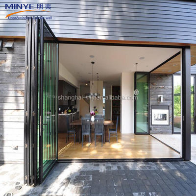 Hoogwaardige poederbedekte aluminium vouwdeuren met dubbelgehard glas