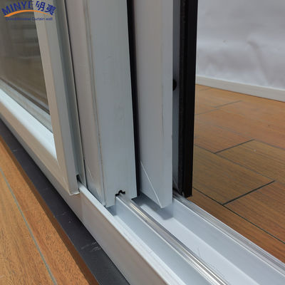 Op maat gemaakte dubbele glazen glijven met een speciaal ontwerp van in glas geïntegreerde grills