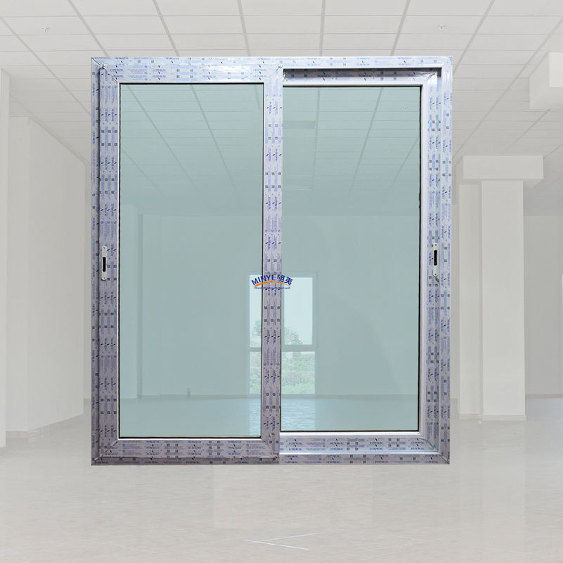 Waterdichte UPVC-keukenglasschuifdeur met afgewerkte PVC-interieurdeur