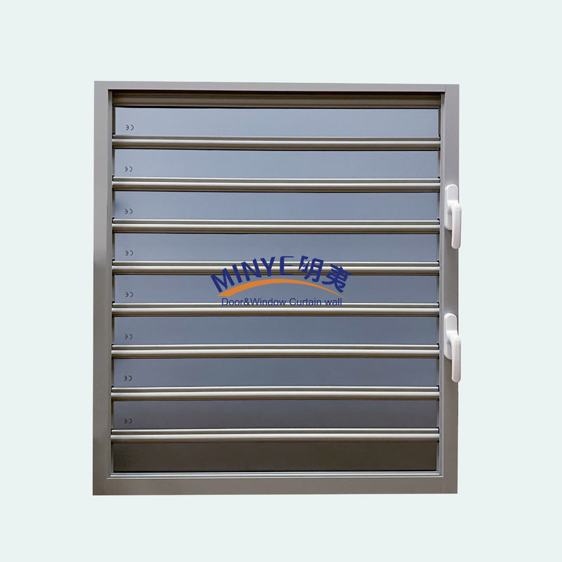 Gepersonaliseerde kleuren glazen luiken voor goede corrosiebestendigheid en modern ontwerp